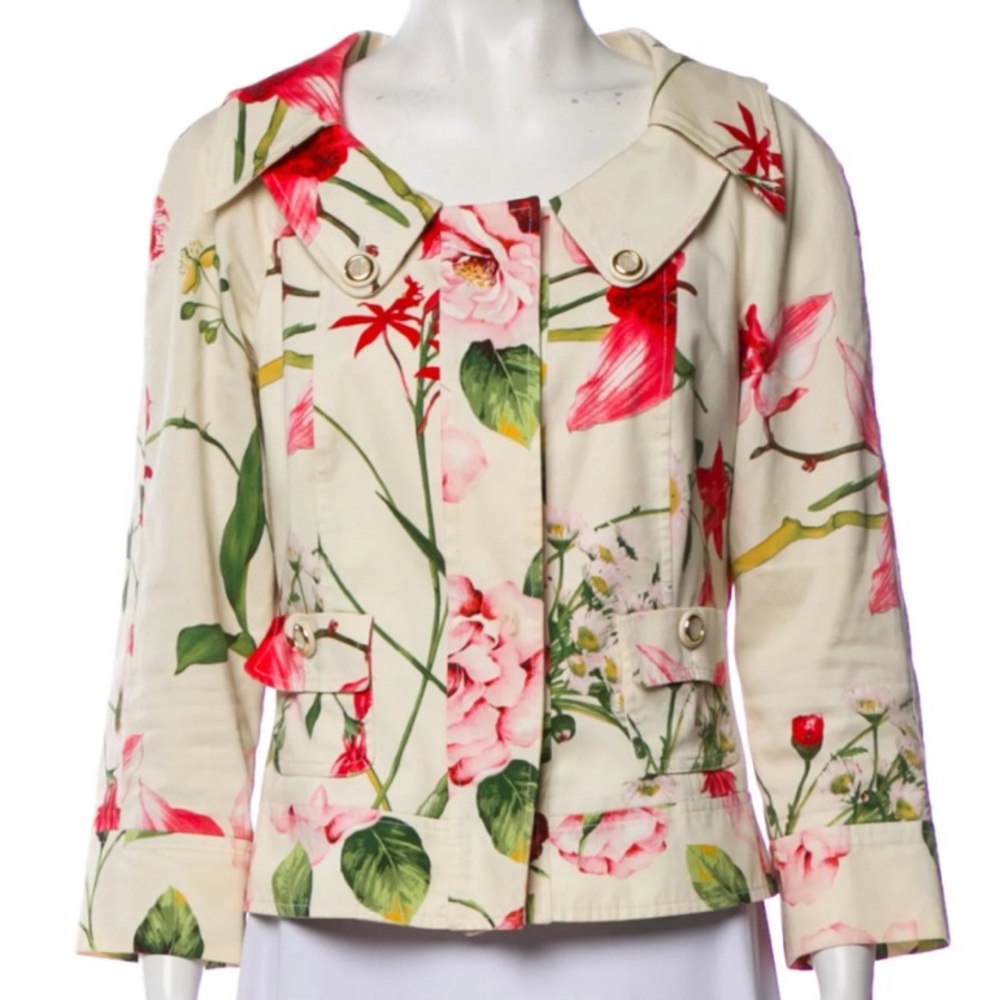 D&G
Floral Print Jacket
Neutrals | Size: M